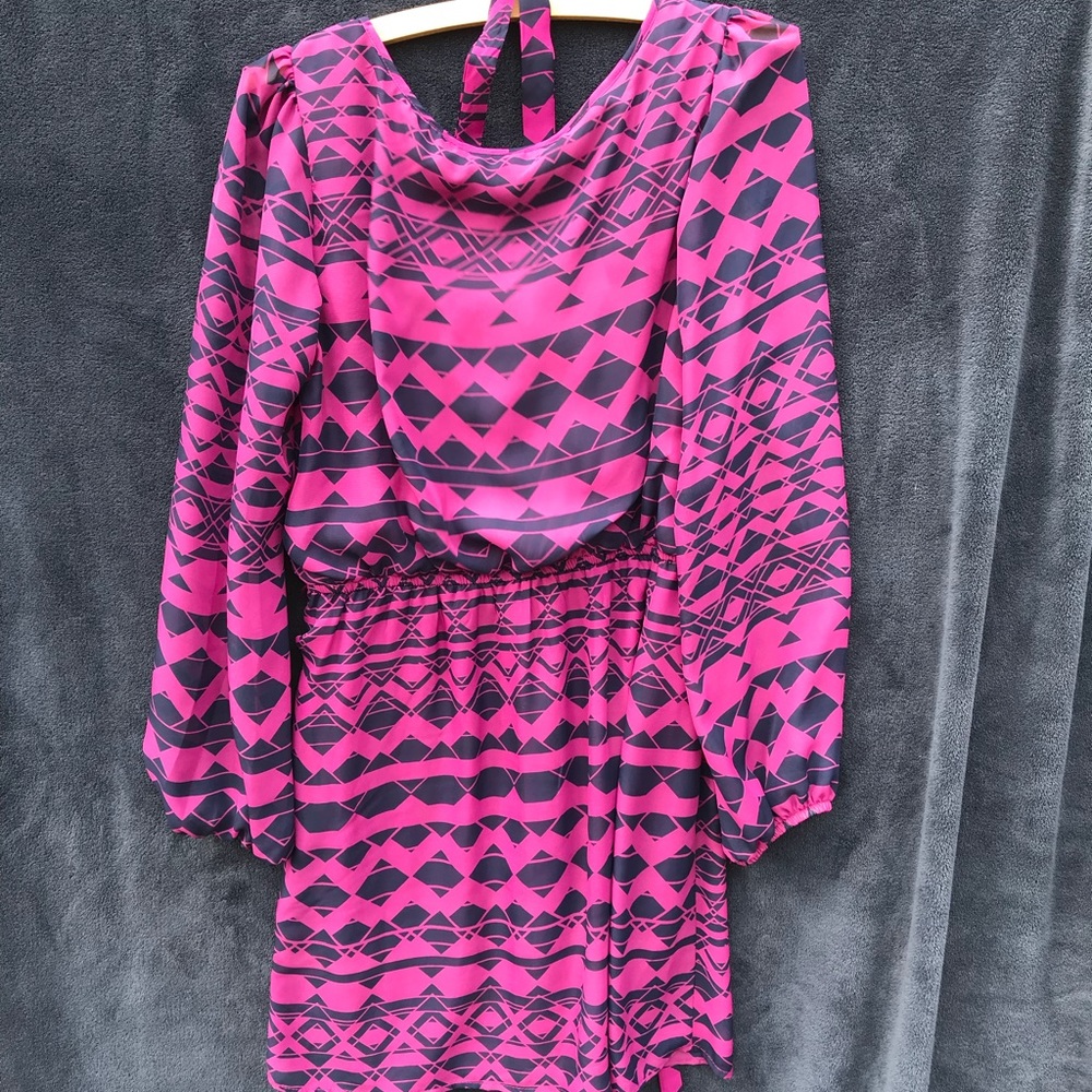 Dress - Picture 3 of 3